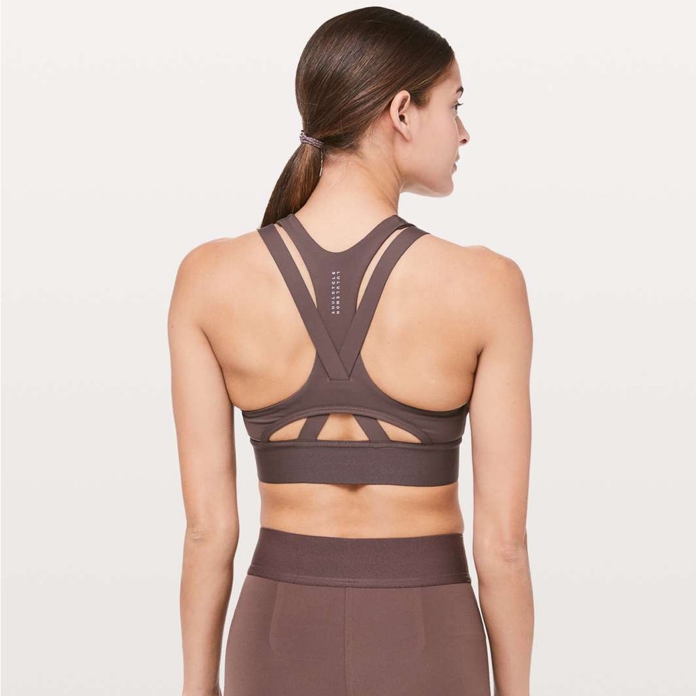 Lululemon To The Beat Bra *lululemon X SoulCycle
Purple Taupe Size 4 NWT